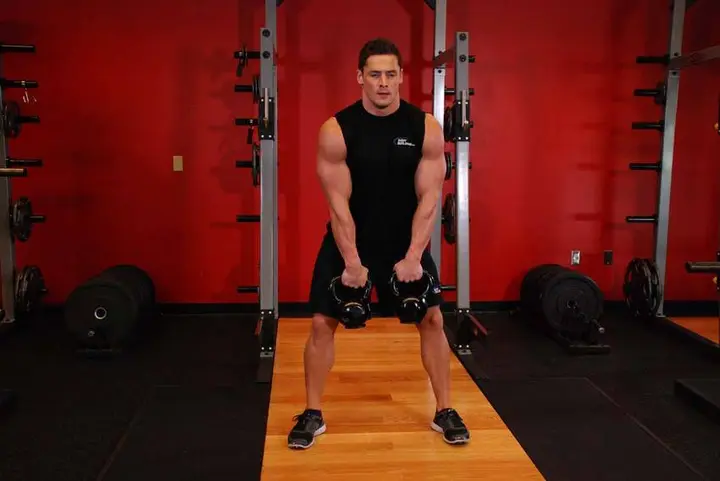 Hang clean alternado com kettlebell