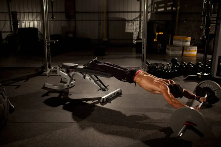 Barbell Rollout from Bench — contração