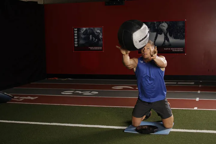 Chest Push (single response) — contração