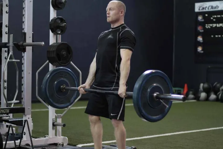 Deficit Deadlift — contração