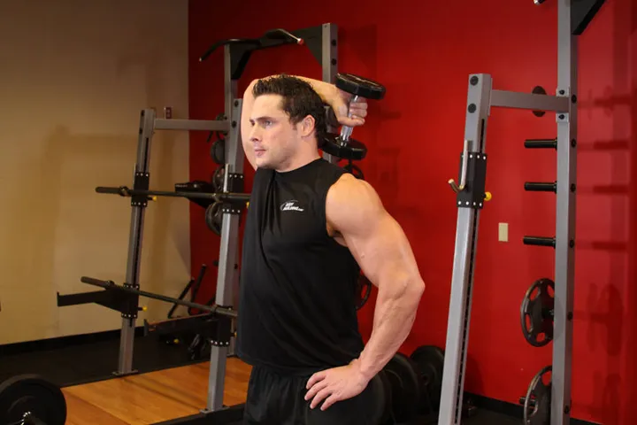 Dumbbell One-Arm Triceps Extension — posição inicial