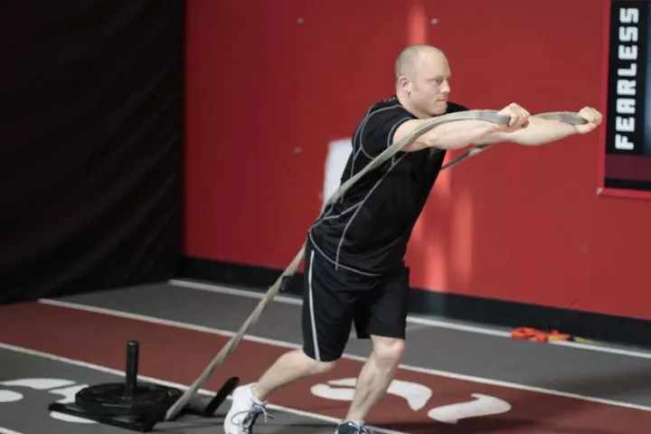 Forward Drag with Press — contração