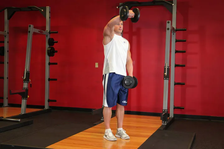 Front Dumbbell Raise — contração