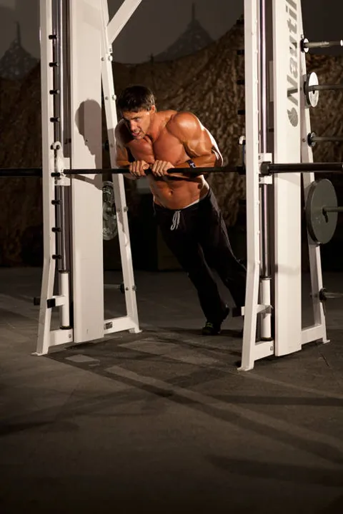 Incline Push-Up Close-Grip — contração