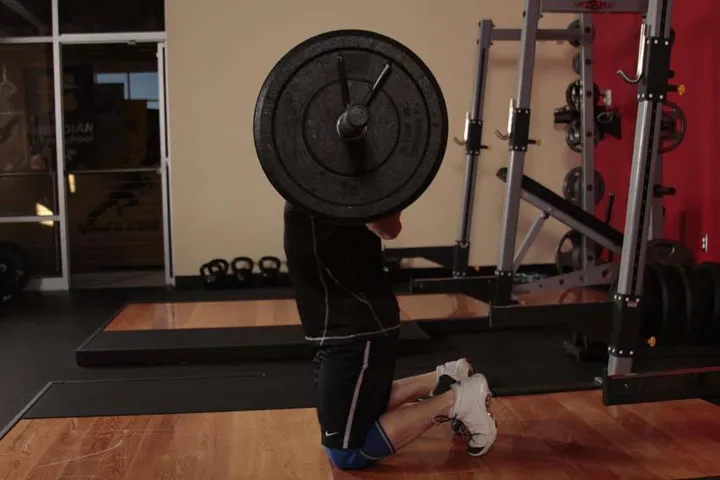 Kneeling Jump Squat — posição inicial