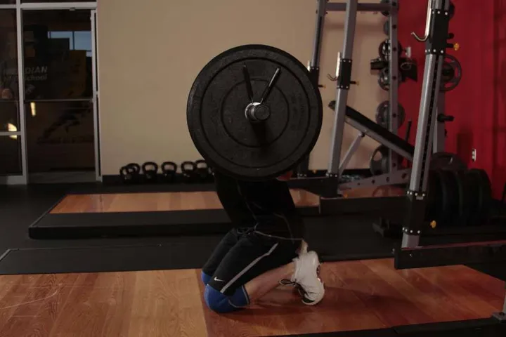 Kneeling Jump Squat — contração