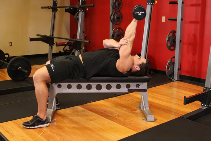 One Arm Pronated Dumbbell Triceps Extension — posição inicial
