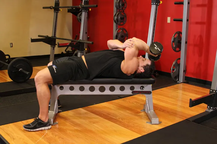 One Arm Pronated Dumbbell Triceps Extension — contração
