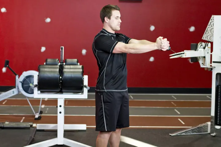 Pallof Press With Rotation — contração