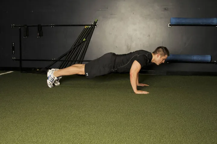 Plyo Push-up — contração