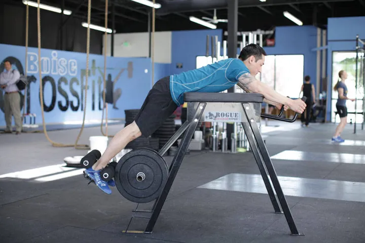 Reverse Hyperextension — contração