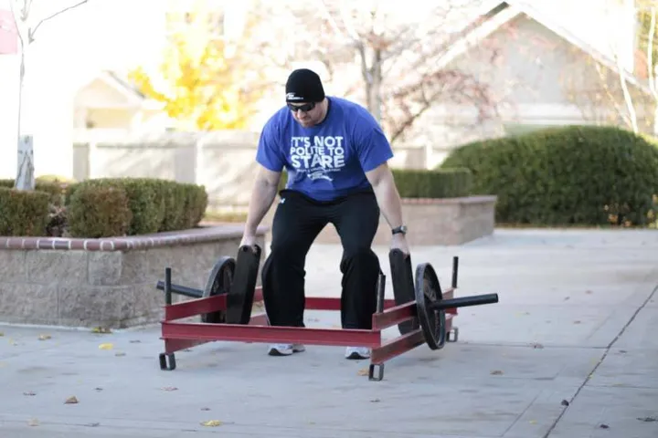 Rickshaw Deadlift — posição inicial
