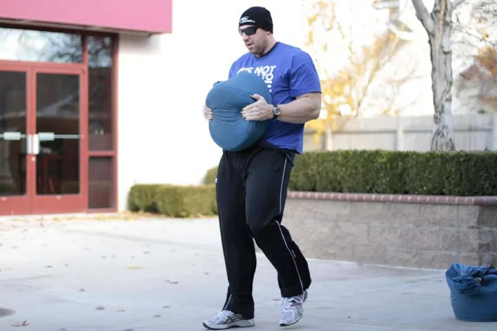 Sandbag Load — contração