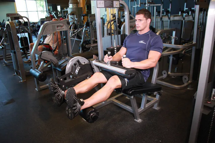Seated Leg Curl — posição inicial