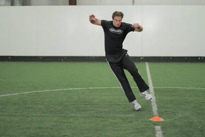 Side Standing Long Jump — contração