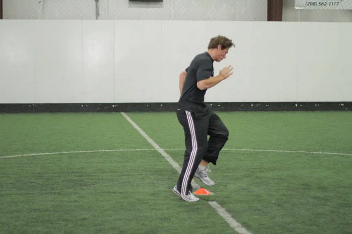 Single-Cone Sprint Drill — contração