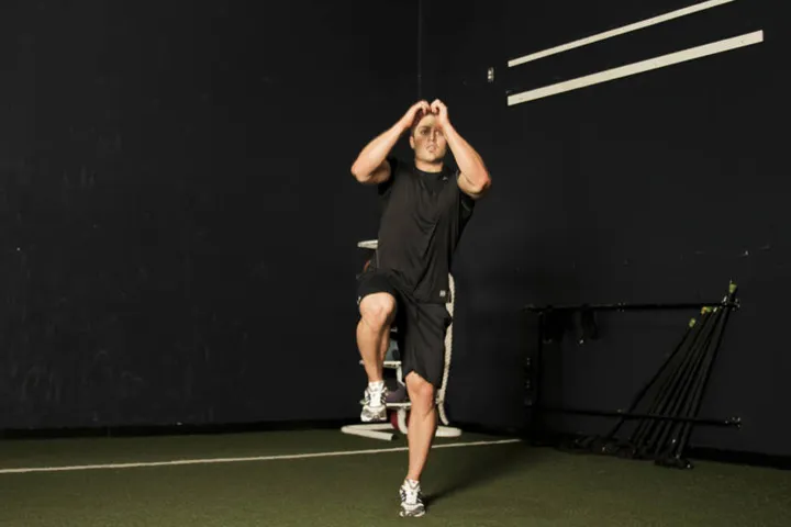 Single Leg Butt Kick — contração