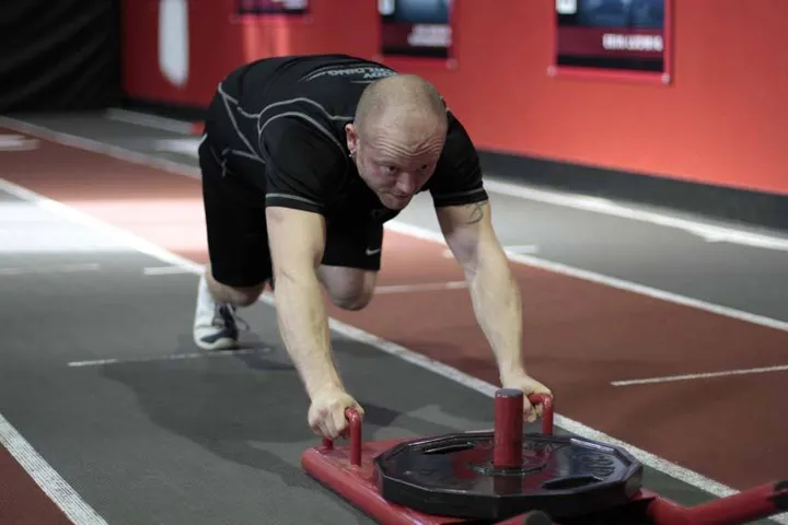 Sled Push — contração